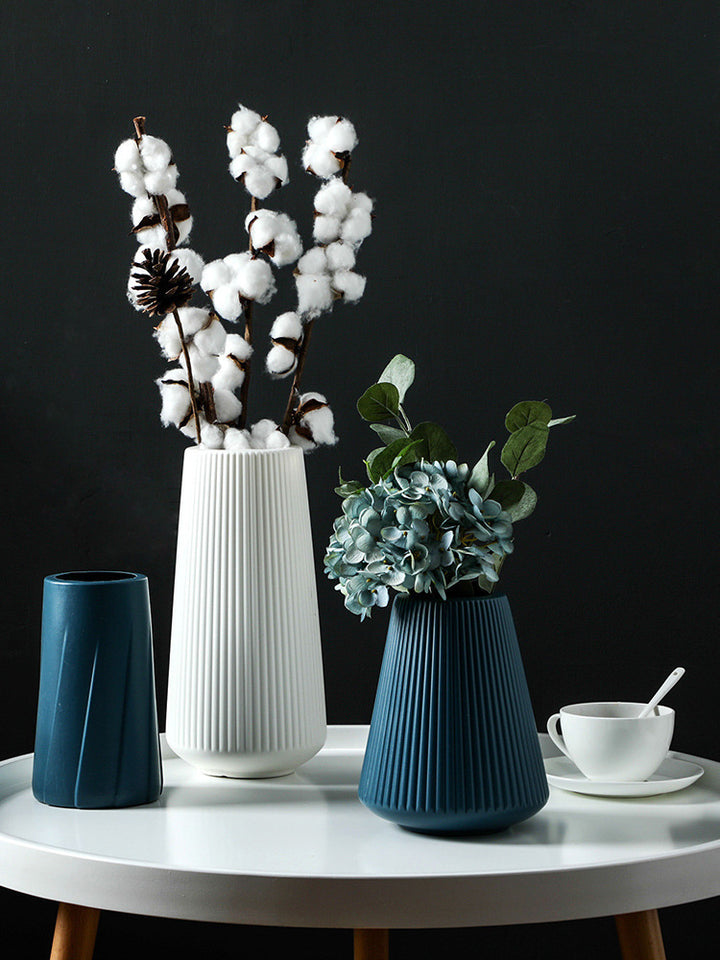 Drop Proof Plastic Resin Plastic Vase